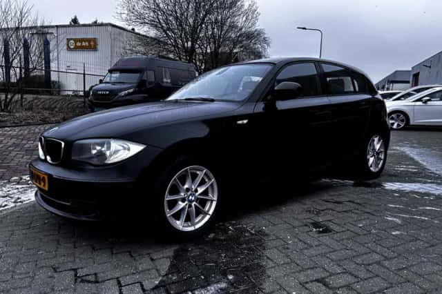BMW 1-Serie (2010) thumbnail 5