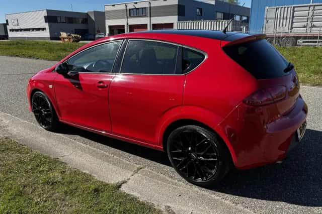 SEAT Leon (2011) thumbnail 4