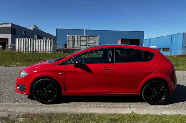 SEAT Leon (2011) thumbnail 5