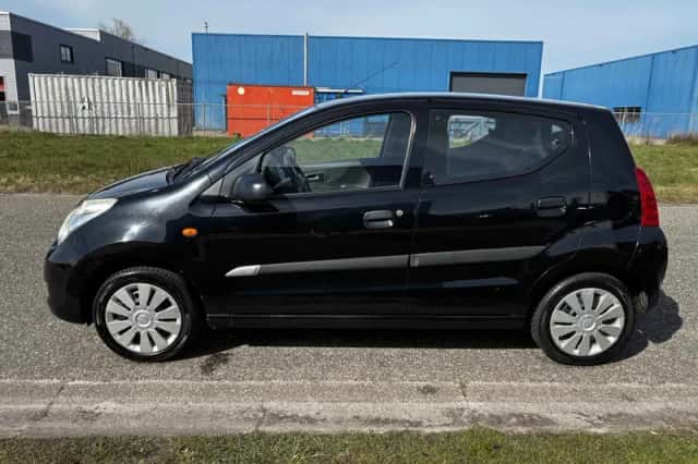 Suzuki Alto (2014) thumbnail 3