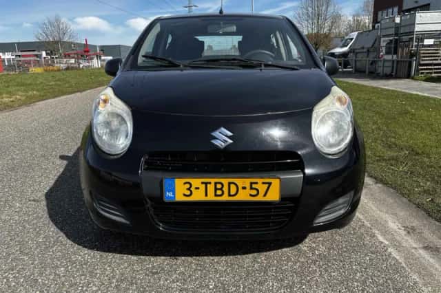 Suzuki Alto (2014) thumbnail 4
