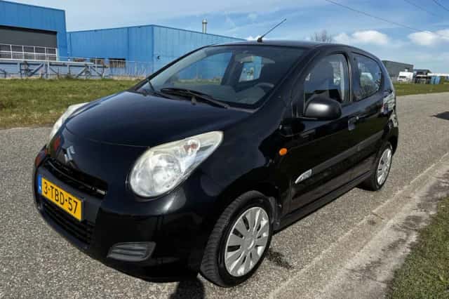 Suzuki Alto (2014) thumbnail 5