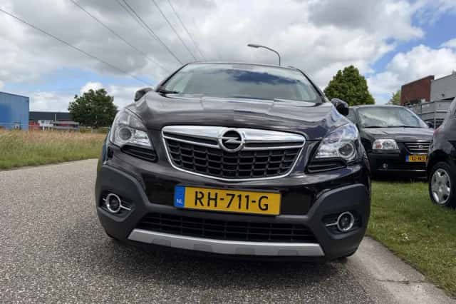Opel Mokka (2014) thumbnail 3