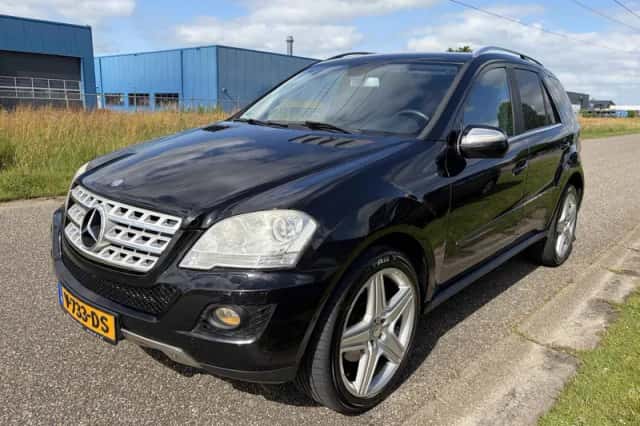 Mercedes-Benz M-Klasse (2009) thumbnail 4