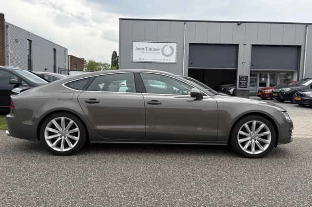 Audi A7 (2011) thumbnail 1