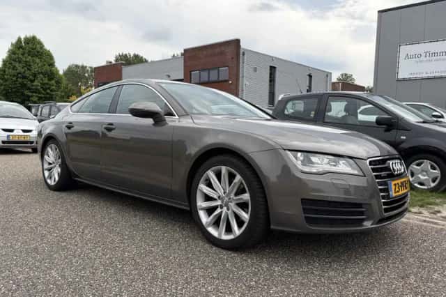Audi A7 (2011) thumbnail 2