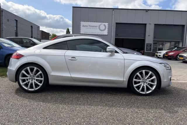 Audi TT (2010) thumbnail 1