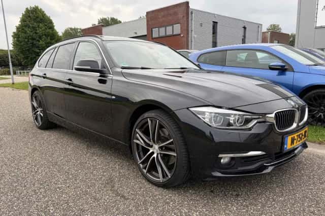 BMW 3-Serie (2015) thumbnail 2