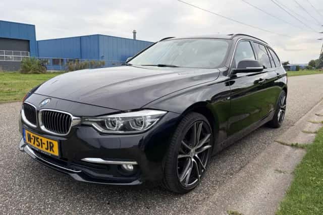 BMW 3-Serie (2015) thumbnail 4
