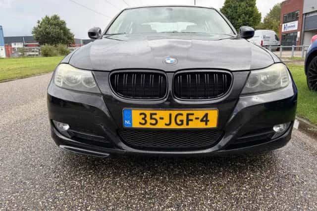 BMW 3-Serie (2009) thumbnail 3