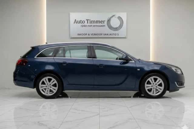 Opel Insignia (2010) thumbnail 1