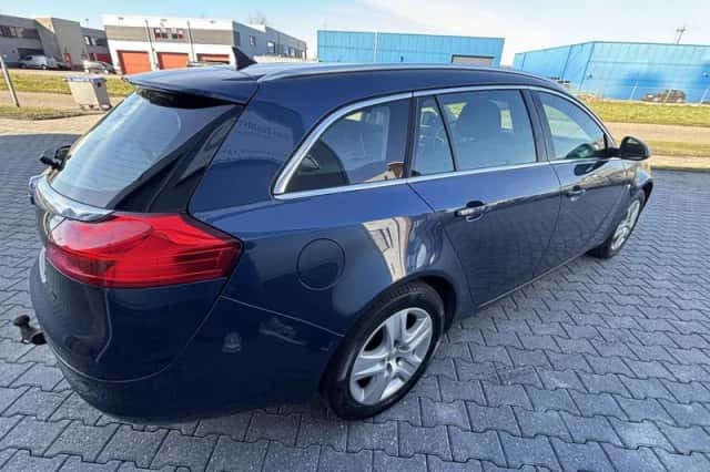 Opel Insignia (2010) thumbnail 5