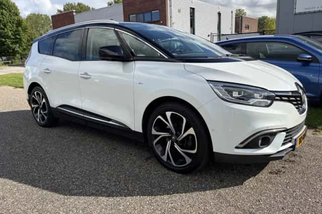Renault Grand Scénic (2018) thumbnail 2