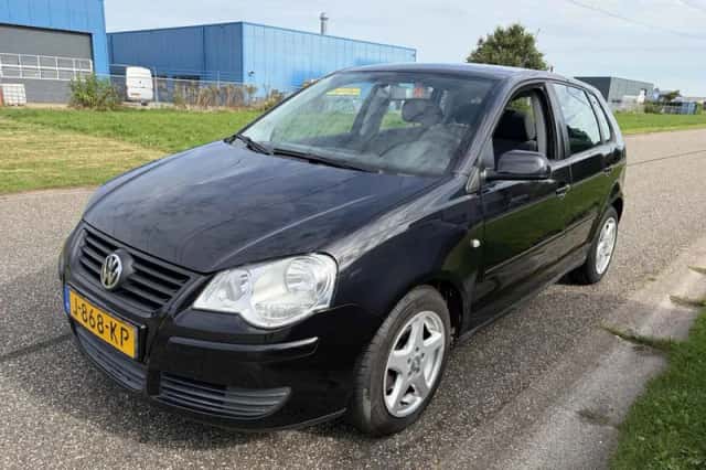 Volkswagen Polo (2005) thumbnail 6