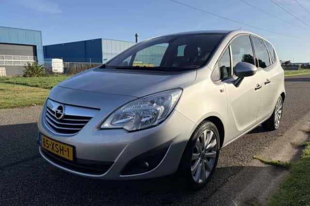 Opel Meriva (2012) thumbnail 4