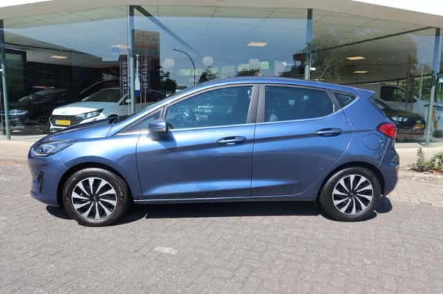 Ford Fiesta (2023) thumbnail 3