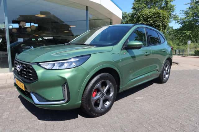 Ford Kuga (2025) thumbnail 2
