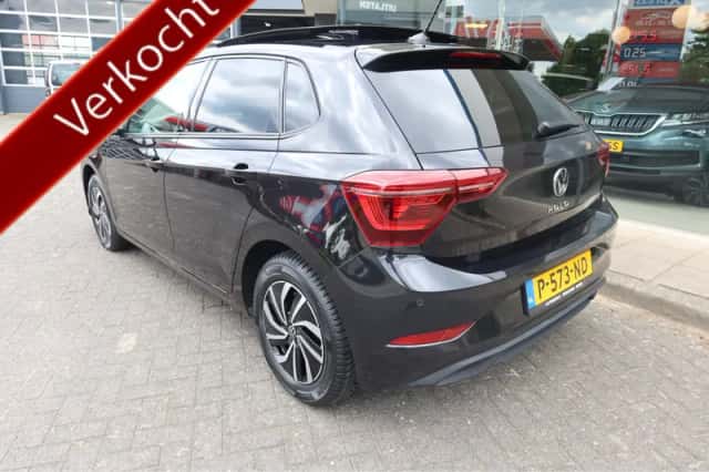 Volkswagen Polo (2022) thumbnail 4