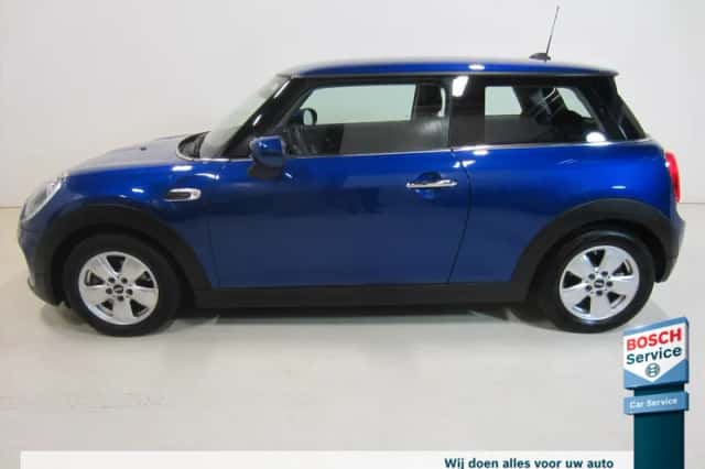 MINI One (2019) thumbnail 3