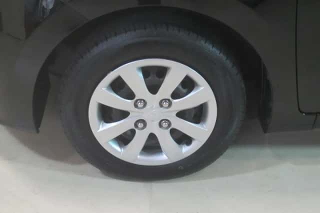 Hyundai i10 (2015) thumbnail 2