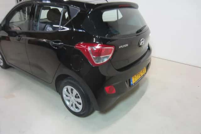Hyundai i10 (2015) thumbnail 4
