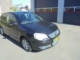 Volkswagen Polo (2007) thumbnail 2