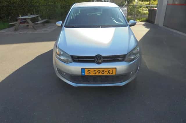 Volkswagen Polo (2010) thumbnail 3