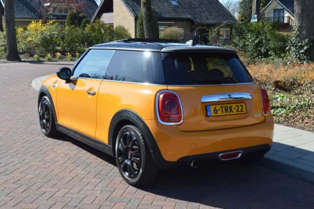 MINI Cooper (2014) thumbnail 5