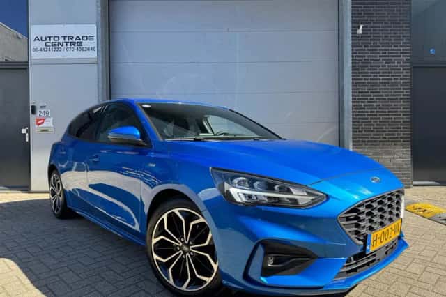 Ford Focus (2020) thumbnail 1