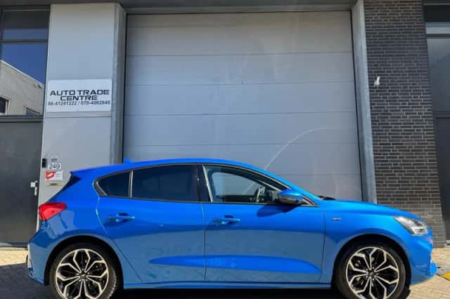 Ford Focus (2020) thumbnail 2