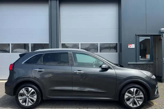 Kia Niro EV (2021) thumbnail 2