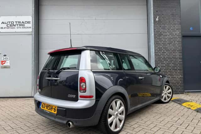 MINI Clubman (2008) thumbnail 3