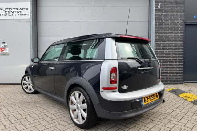 MINI Clubman (2008) thumbnail 4