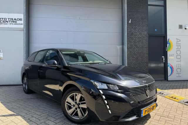 Peugeot 308 (2022) thumbnail 1