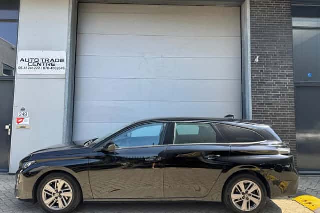 Peugeot 308 (2022) thumbnail 4