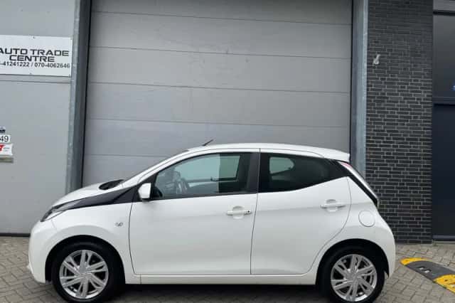 Toyota Aygo (2014) thumbnail 6