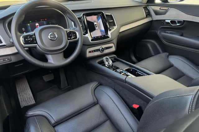 Volvo XC90 (2022) thumbnail 5