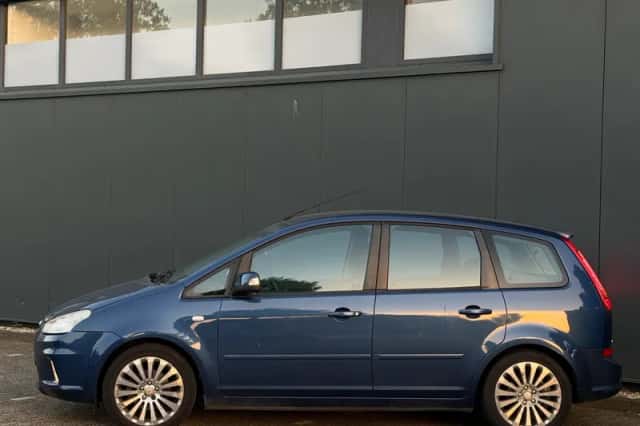 Ford C-Max (2010) thumbnail 4