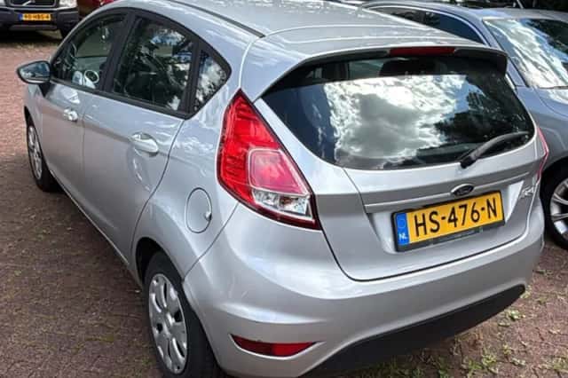 Ford Fiesta (2015) thumbnail 2