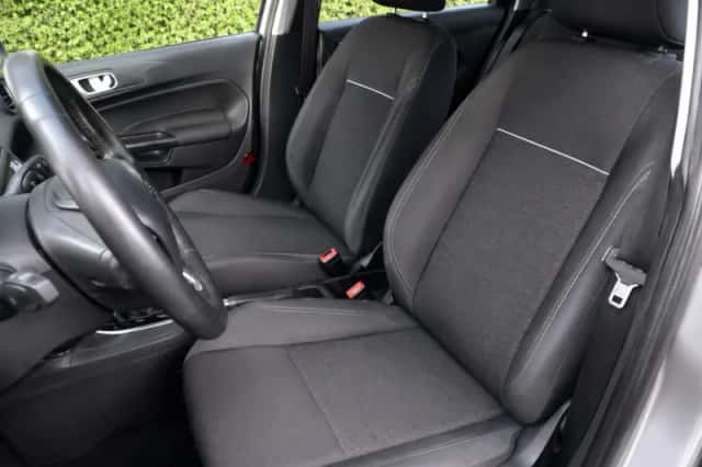 Ford Fiesta (2015) thumbnail 6