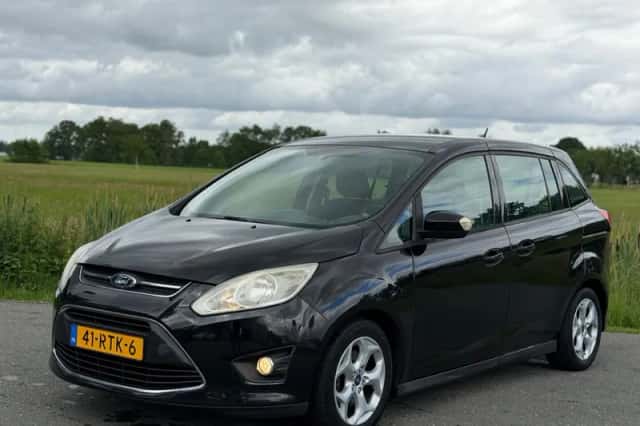 Ford Grand C-Max (2011) thumbnail 3