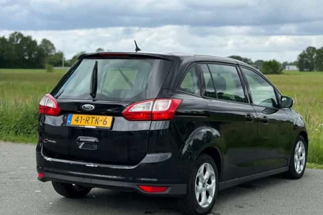 Ford Grand C-Max (2011) thumbnail 6