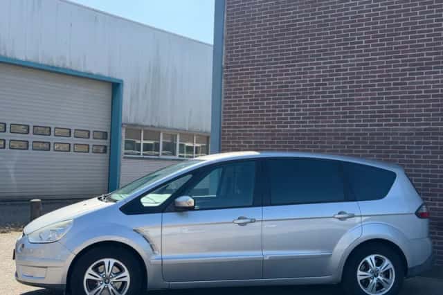 Ford S-Max (2006) thumbnail 3