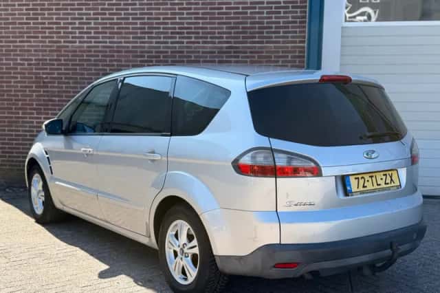 Ford S-Max (2006) thumbnail 4