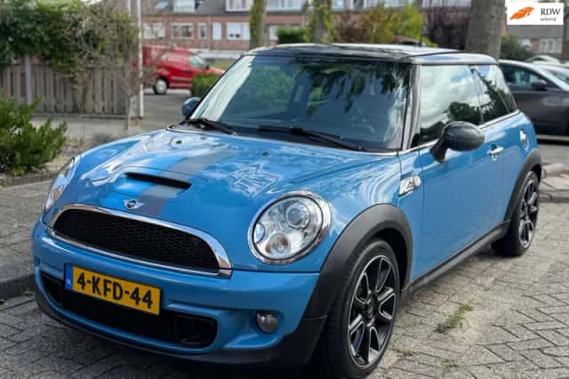 MINI Cooper (2013) thumbnail 1