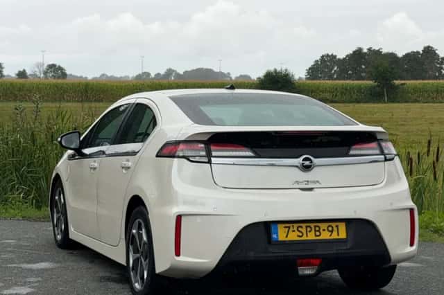 Opel Ampera (2013) thumbnail 6
