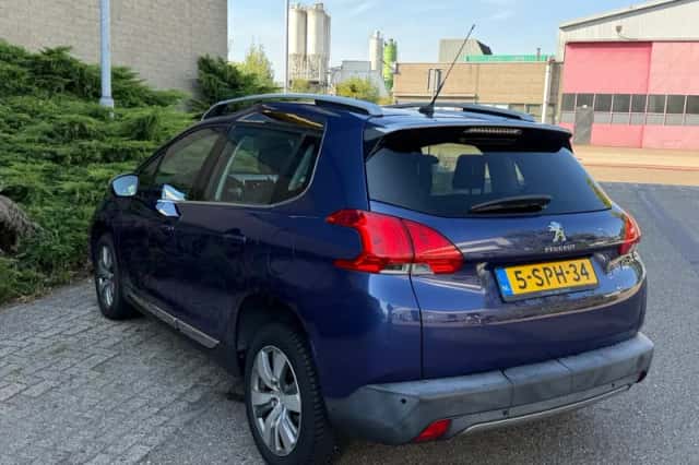 Peugeot 2008 (2013) thumbnail 5