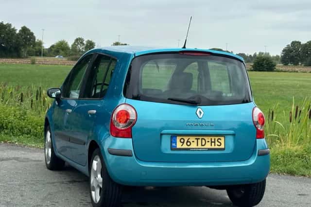 Renault Modus (2006) thumbnail 5