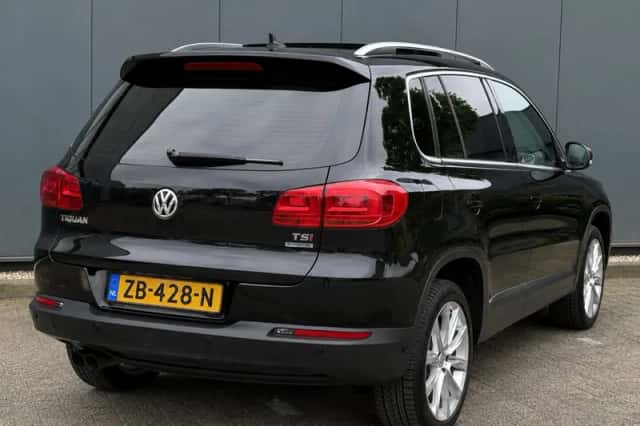 Volkswagen Tiguan (2011) thumbnail 6
