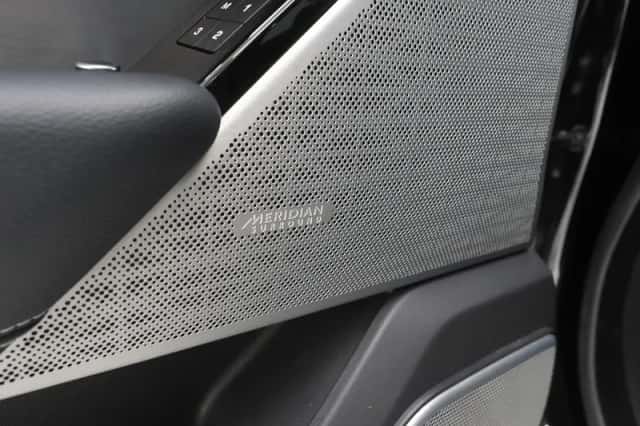Land Rover Range Rover Velar (2017) thumbnail 20